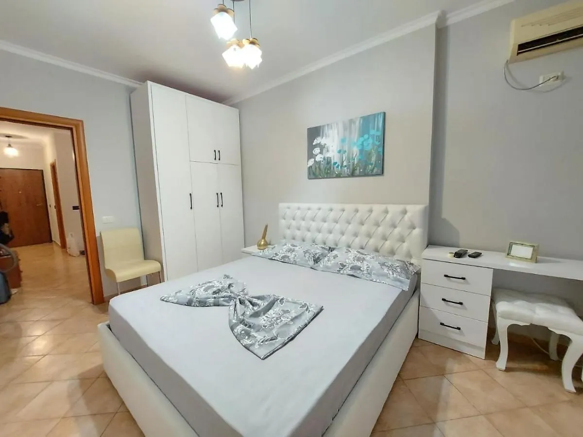 Cozy 1-Bedroom Near The Center Of Tirana.