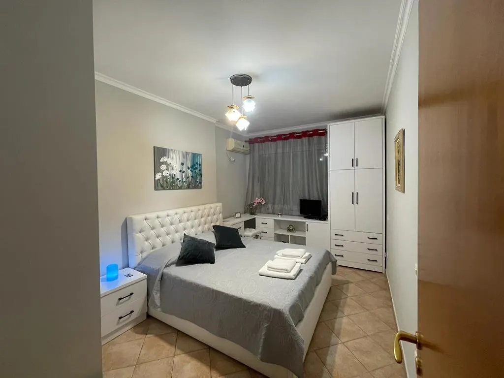 Cozy 1-Bedroom Near The Center Of Tirana. Apartment